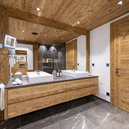 Premium Chalet Fullun 木屋